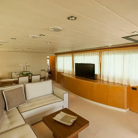 Yacht Aus Deutschland, 25 Meter Πλωτό κατάλυμα Νέα Αρτάκη