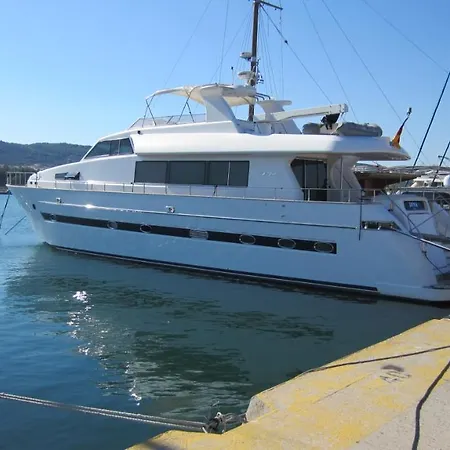 Πλωτό κατάλυμα Yacht Aus Deutschland, 25 Meter